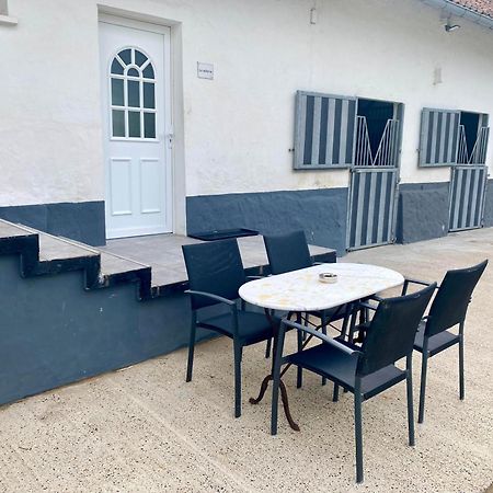 Gites Casale Di Vito Longvilliers  Екстериор снимка